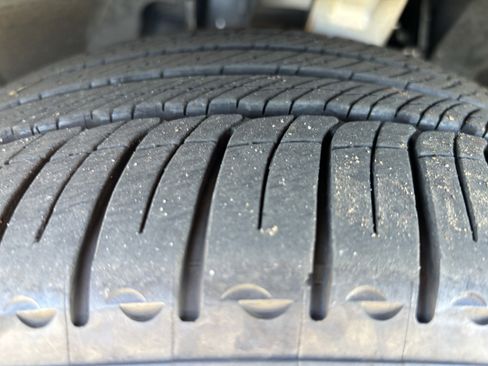 Used 2021 BMW X5 xDrive40i w/ Premium Package image 12