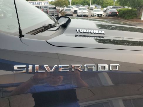 Used 2024 Chevrolet Silverado 1500 LT AWD/4WD image 12