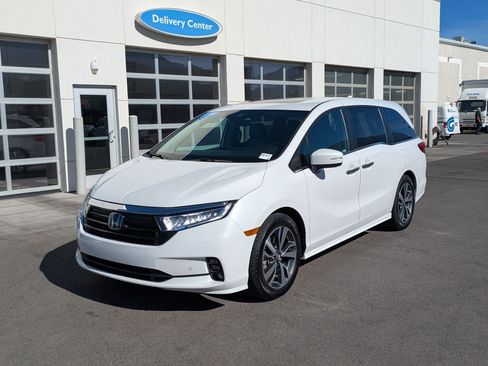 Certified 2023 Honda Odyssey Touring image 10