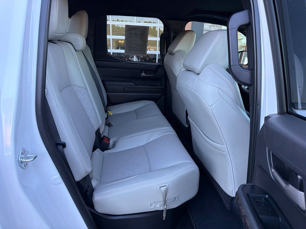 Used 2024 Toyota Tacoma Limited w/ Limited Package (LT) AWD/4WD image 19