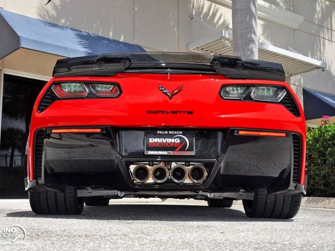 Used 2019 Chevrolet Corvette Z06 RWD image 30