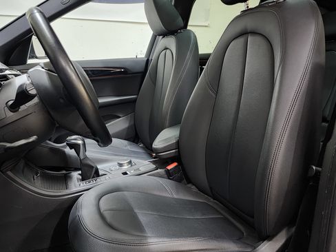 Used 2017 BMW X1 xDrive28i image 14