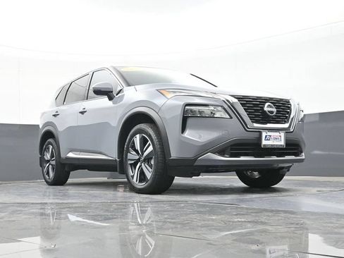 Used 2023 Nissan Rogue SL FWD image 57