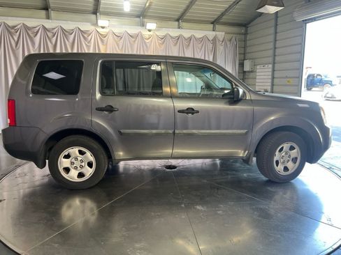 Used 2015 Honda Pilot LX image 10