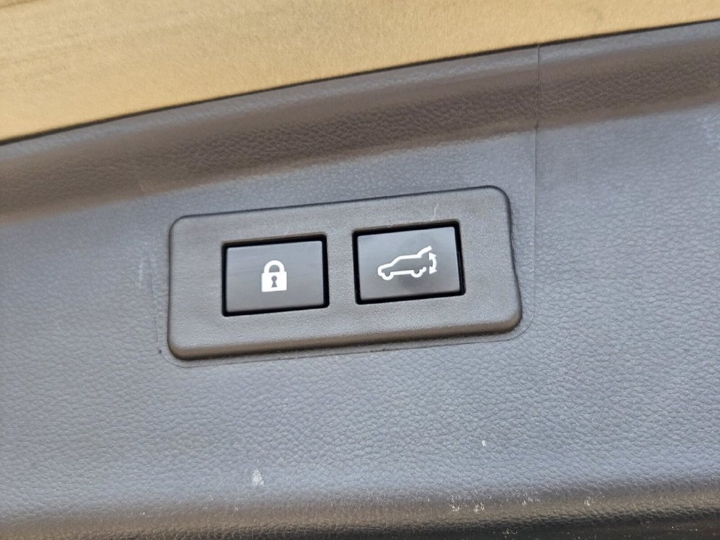 Used 2023 Subaru Outback Wilderness AWD/4WD image 12