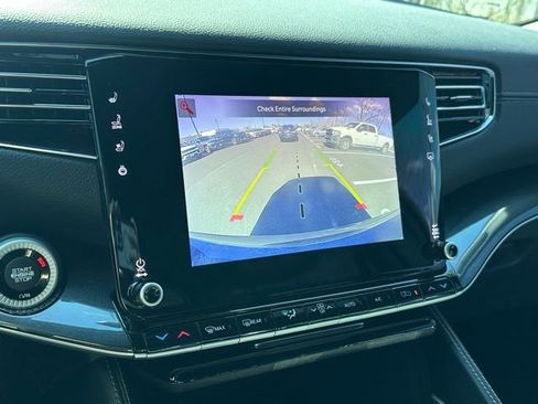 Used 2023 Jeep Wagoneer 4WD w/ Premium Group I image 30