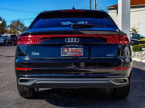Used 2022 Audi Q8 Premium Plus w/ Premium Plus Package image 5
