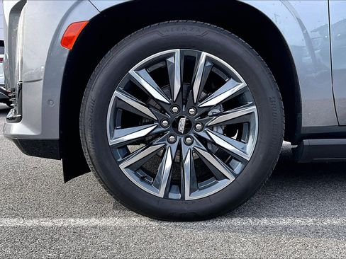 Used 2021 Cadillac Escalade ESV Sport w/ Driver Assist Tech Package image 9