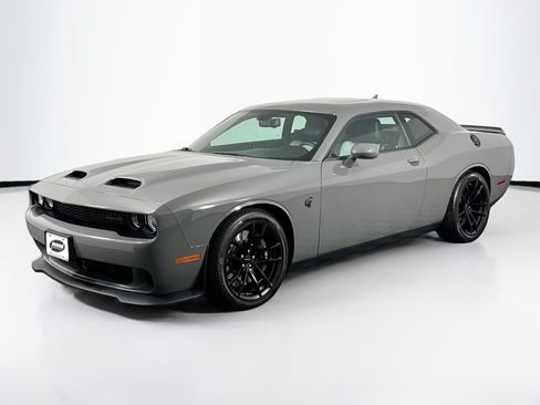 Used 2023 Dodge Challenger SRT Hellcat RWD image 10