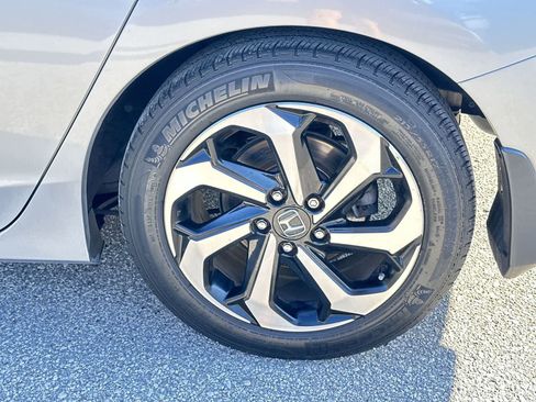Used 2016 Honda Accord EX-L image 12