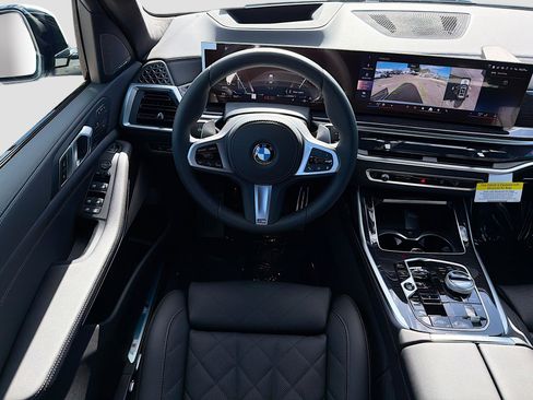 New 2026 BMW X7 xDrive40i w/ M Sport Package image 17