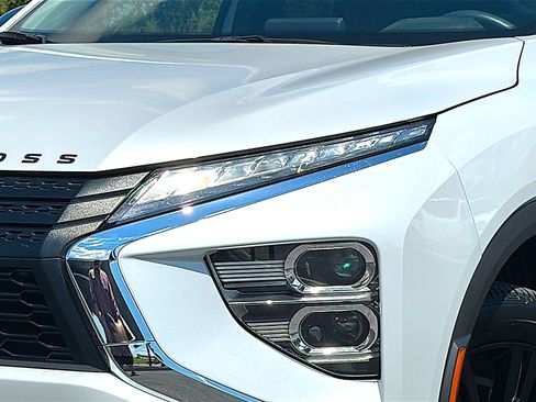 Used 2024 Mitsubishi Eclipse Cross LE image 4