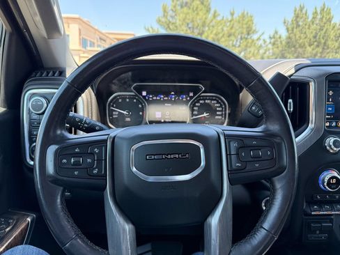 Used 2021 GMC Sierra 1500 Denali w/ Denali Ultimate Package AWD/4WD image 31