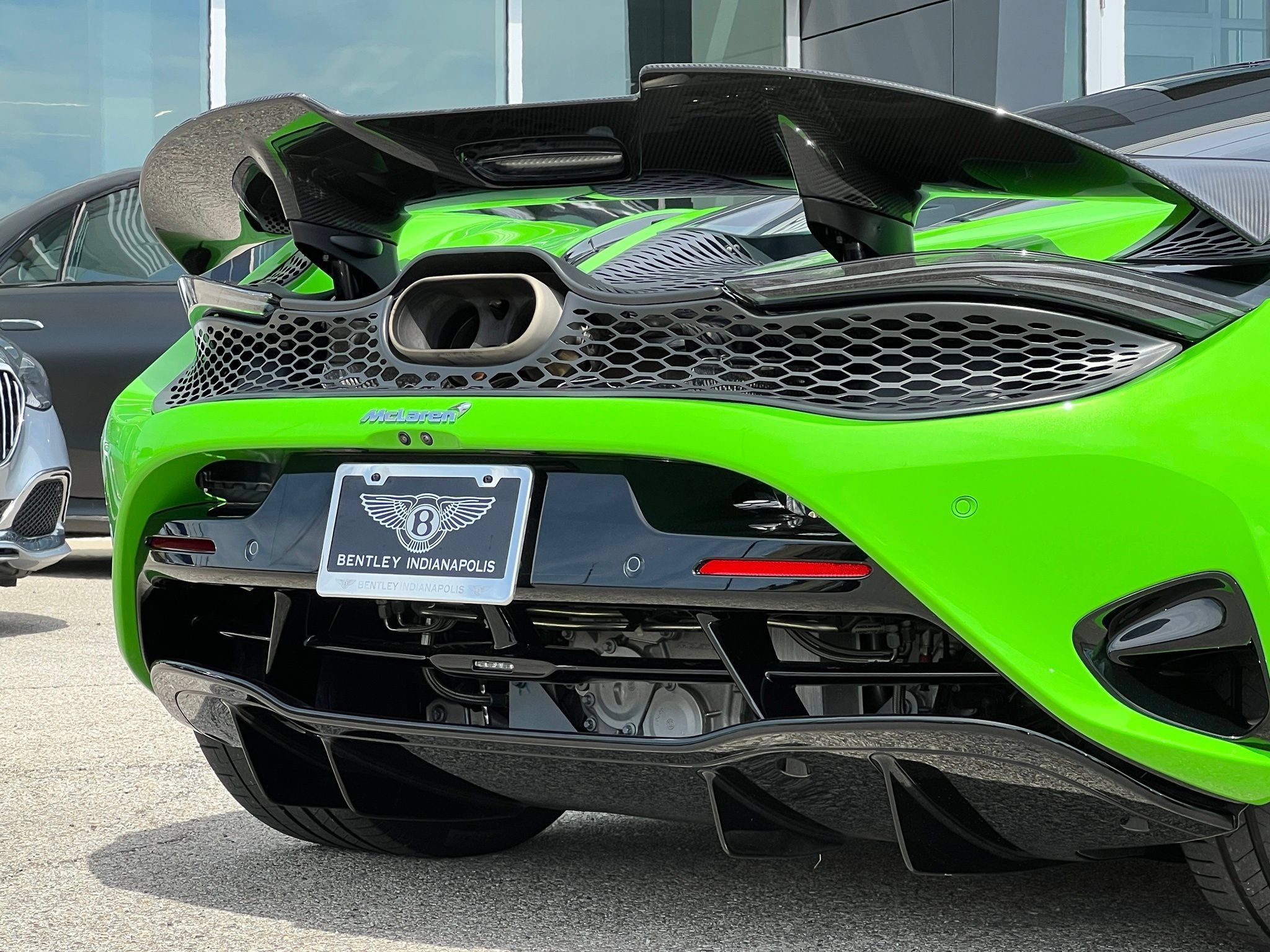 Used 2024 McLaren 750S RWD image 15