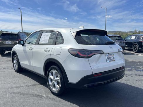 Used 2024 Honda HR-V LX image 3