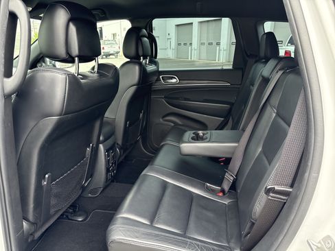 Used 2019 Jeep Grand Cherokee Limited AWD/4WD image 33