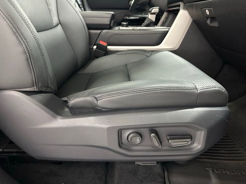 Used 2025 Toyota Tundra Limited image 57