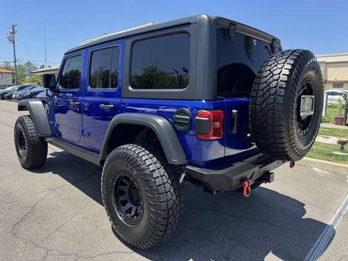 Used 2020 Jeep Wrangler Unlimited Rubicon w/ Dual Top Group AWD/4WD image 4