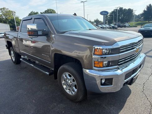 Used 2015 Chevrolet Silverado 2500 LTZ w/ Duramax Plus Package AWD/4WD image 5
