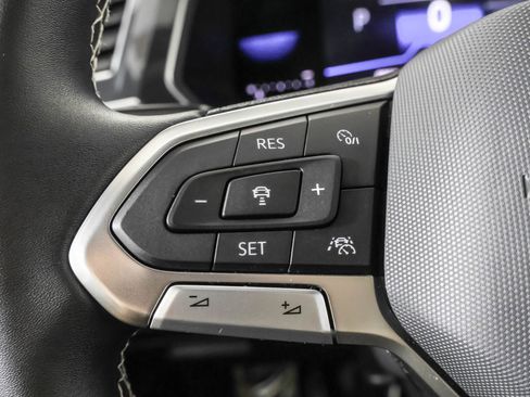 Used 2023 Volkswagen Tiguan SE R-Line image 26