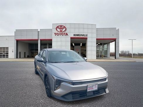 Used 2025 Kia K4 FWD image 1