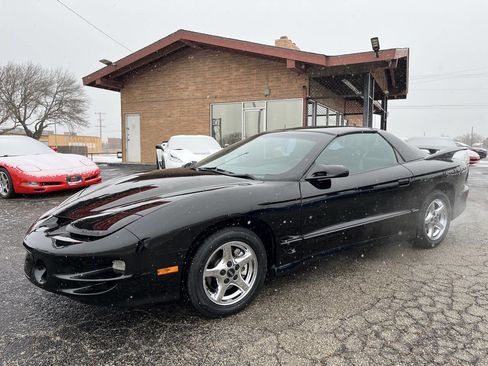 Used 2000 Pontiac Firebird Formula w/ Security Pkg image 2