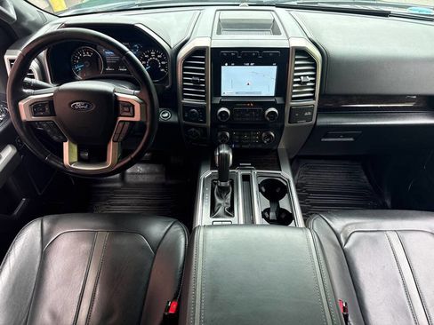 Used 2017 Ford F150 Platinum w/ Equipment Group 701A Luxury image 17