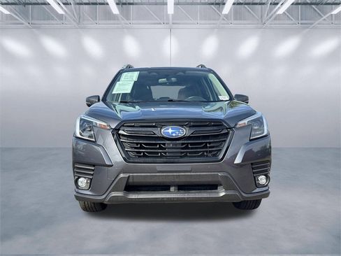Used 2024 Subaru Forester Limited image 2