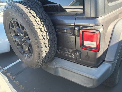 Used 2020 Jeep Wrangler Unlimited Sport AWD/4WD image 13