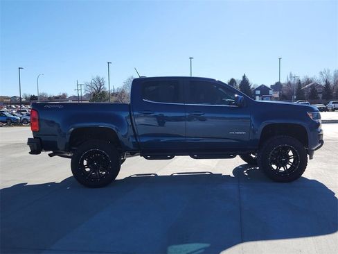Used 2019 Chevrolet Colorado LT image 9