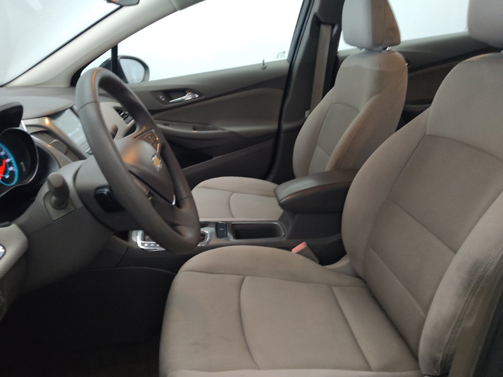 Used 2017 Chevrolet Cruze LT w/ Convenience Package FWD image 17