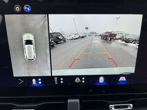 New 2026 Chevrolet Equinox ACTIV w/ Convenience Package III image 25