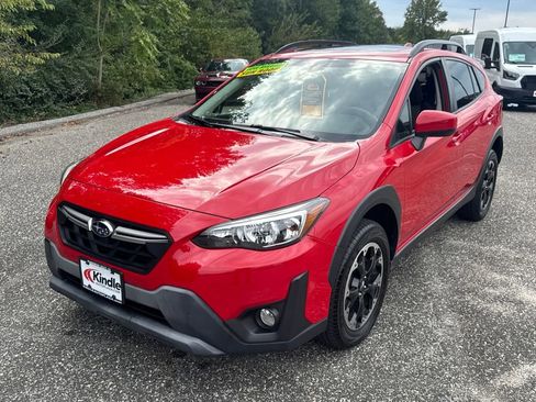 Used 2022 Subaru Crosstrek 2.0i Premium w/ Moonroof Package image 5