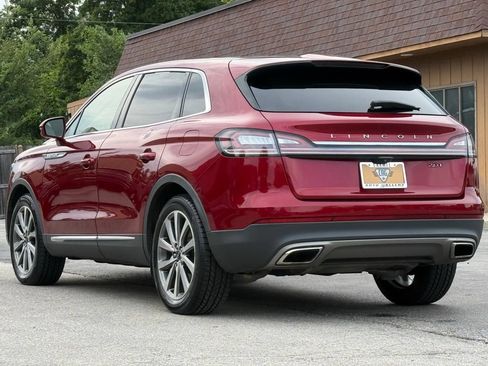 Used 2019 Lincoln Nautilus Select FWD image 3