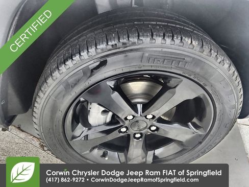 Certified 2023 Jeep Grand Cherokee Limited w/ Black Appearance Package image 24