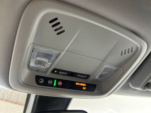 Used 2020 Chevrolet Malibu LT FWD image 27