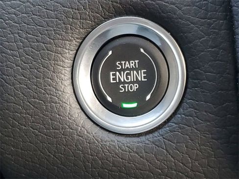 Certified 2024 GMC Yukon XL Denali w/ Max Trailering Package image 17