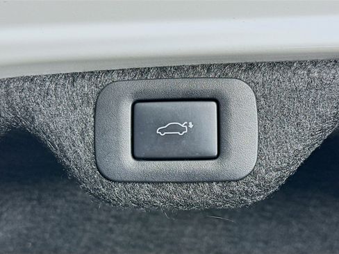 Used 2023 Lexus ES 300h F Sport image 29