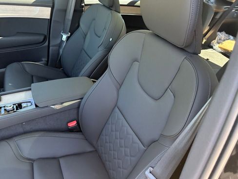 New 2026 Volvo XC90 T8 Plus w/ Protection Package Premier AWD/4WD image 20
