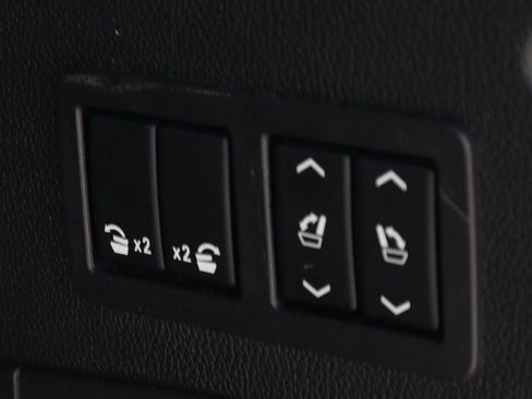 Used 2020 Chevrolet Suburban Premier image 10