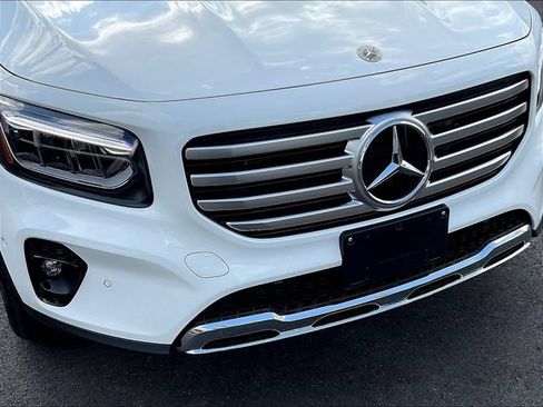 Used 2026 Mercedes-Benz GLB 250 4MATIC image 35