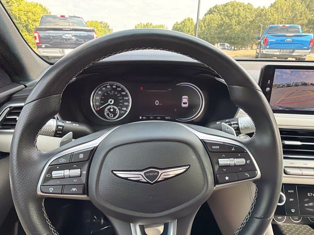 Used 2025 Genesis G70 2.5T AWD/4WD image 10