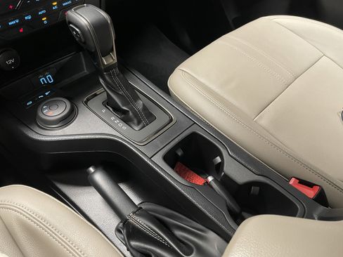 Used 2023 Ford Ranger Lariat w/ Technology Package image 13