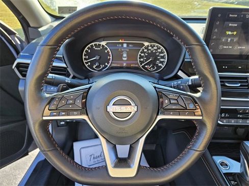 Used 2024 Nissan Altima 2.0 SR image 26