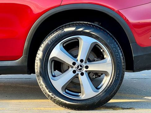 Certified 2020 Mercedes-Benz GLC 300 4MATIC image 3