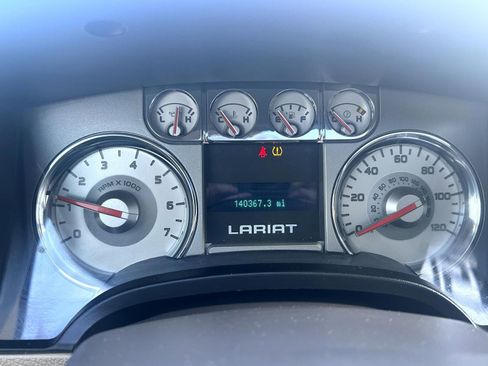 Used 2010 Ford F150 Lariat image 14