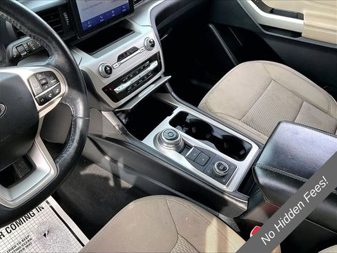 Used 2022 Ford Explorer XLT AWD/4WD image 13