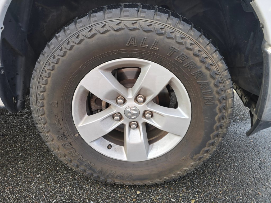 Used 2019 RAM 1500 Classic SLT AWD/4WD image 9