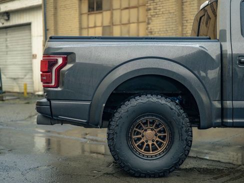 Used 2017 Ford F150 Raptor w/ Equipment Group 802A Luxury image 51