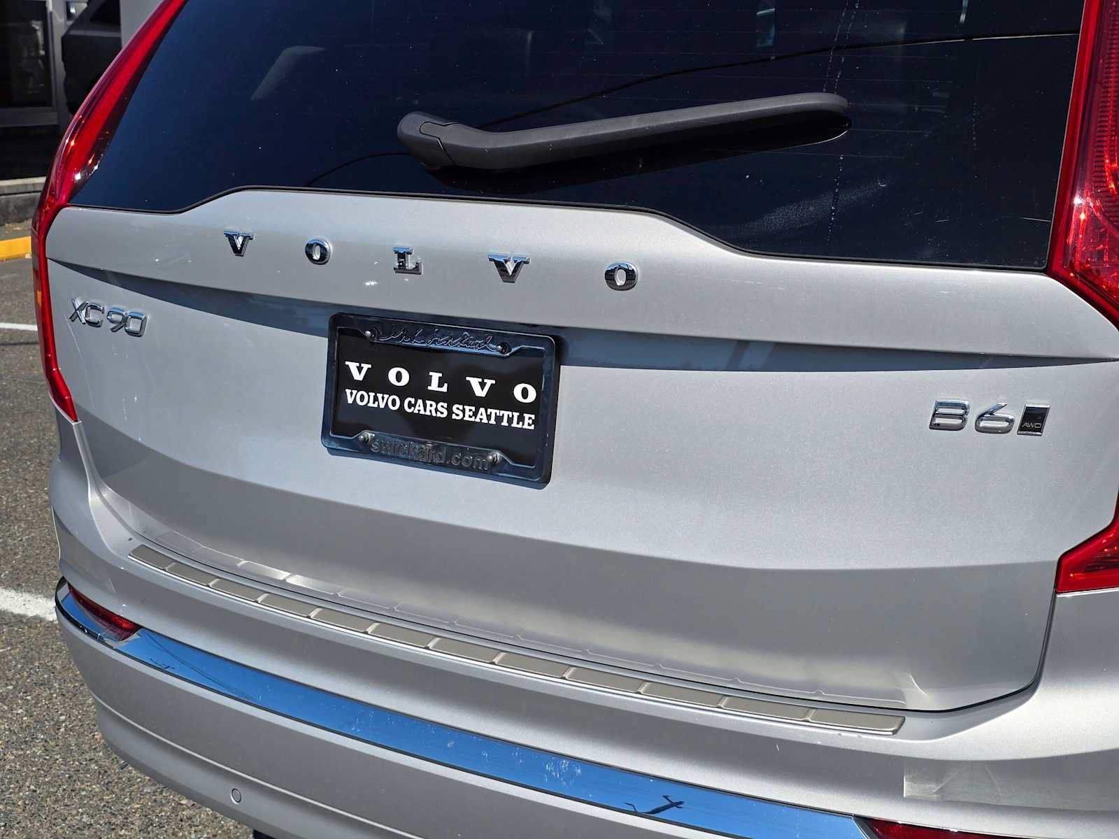 Used 2024 Volvo XC90 B6 Plus w/ Protection Package Premier AWD/4WD image 16